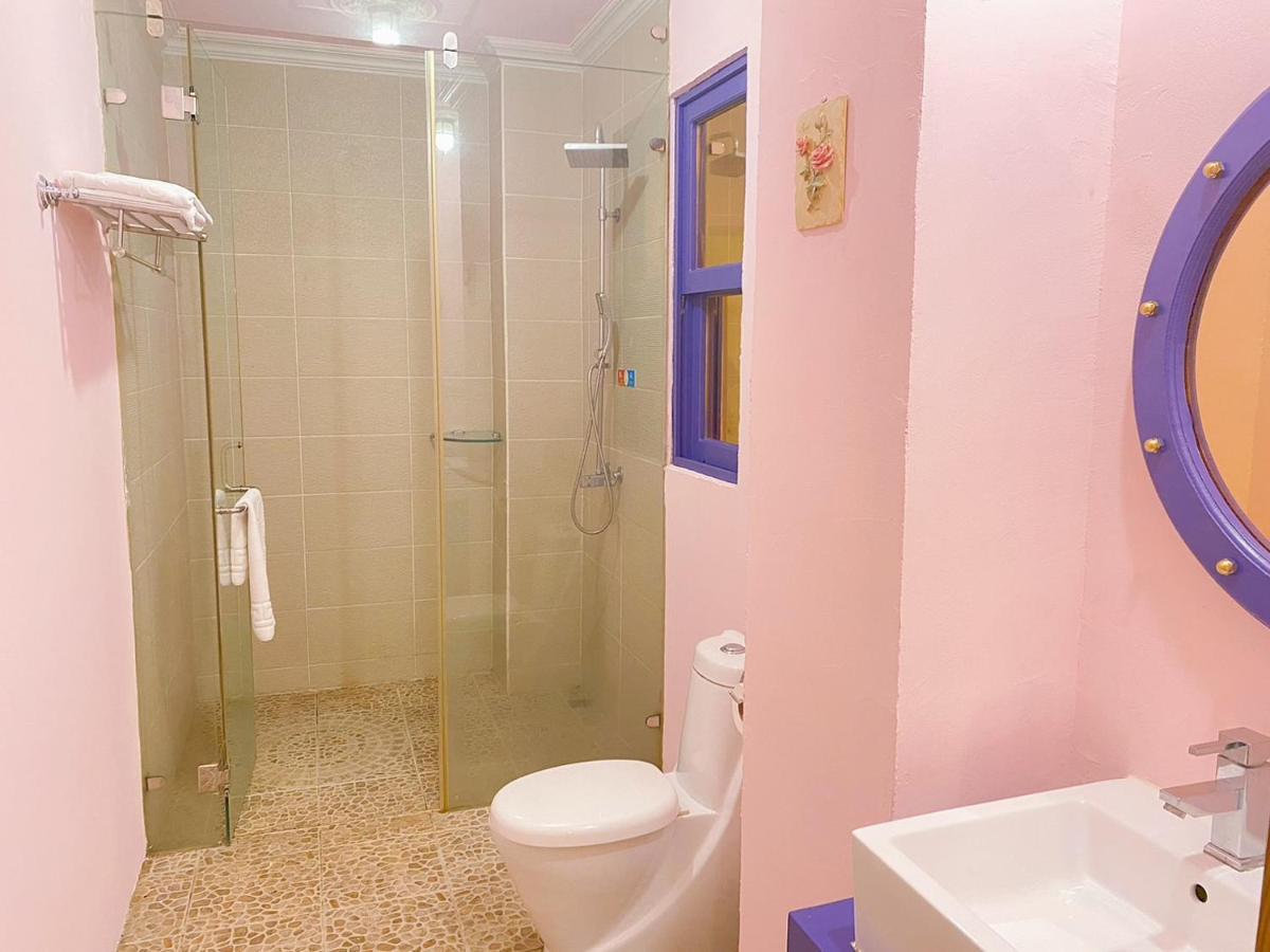 R&R Hotel Καοσιούνγκ Εξωτερικό φωτογραφία