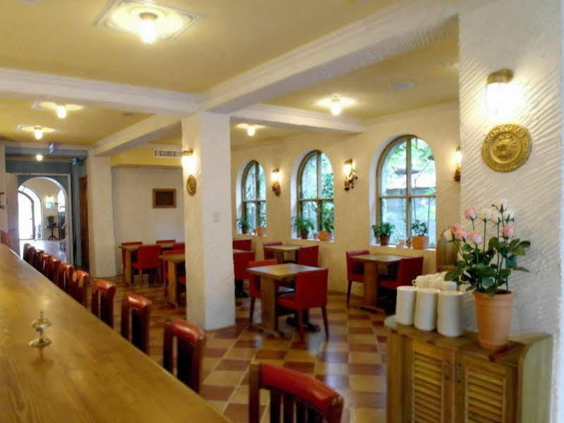 R&R Hotel Καοσιούνγκ Εξωτερικό φωτογραφία