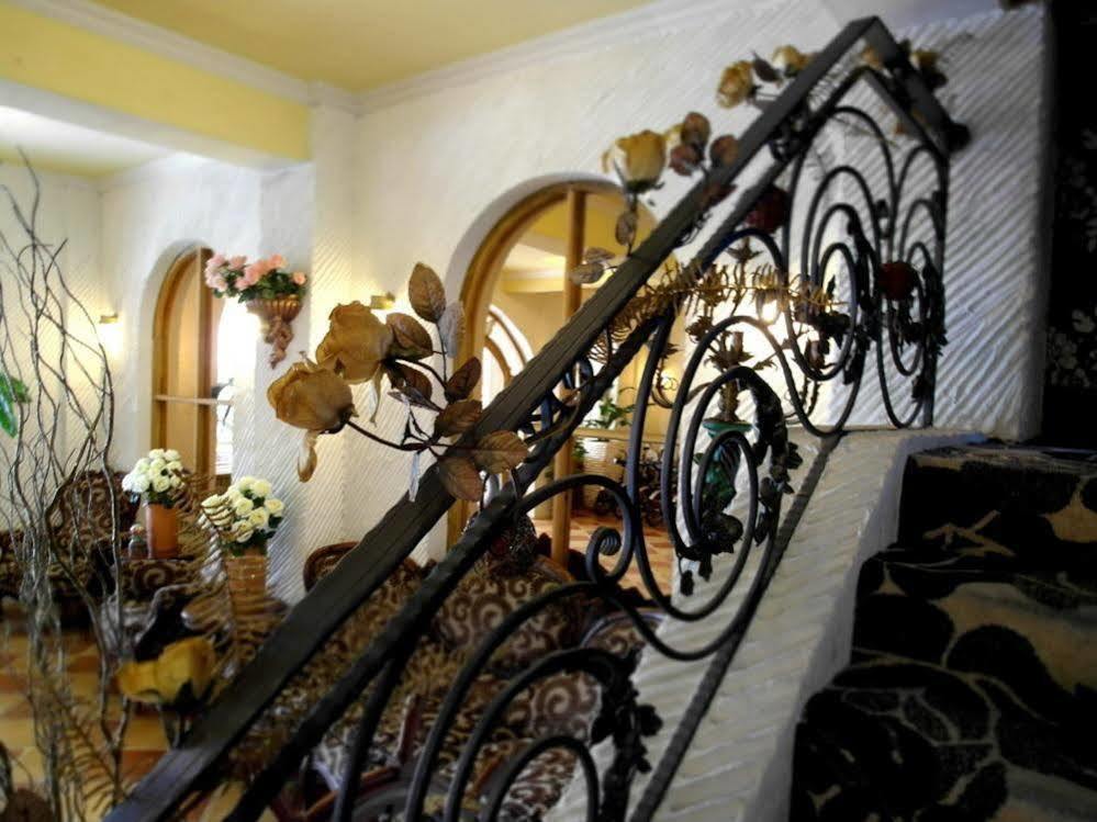R&R Hotel Καοσιούνγκ Εξωτερικό φωτογραφία